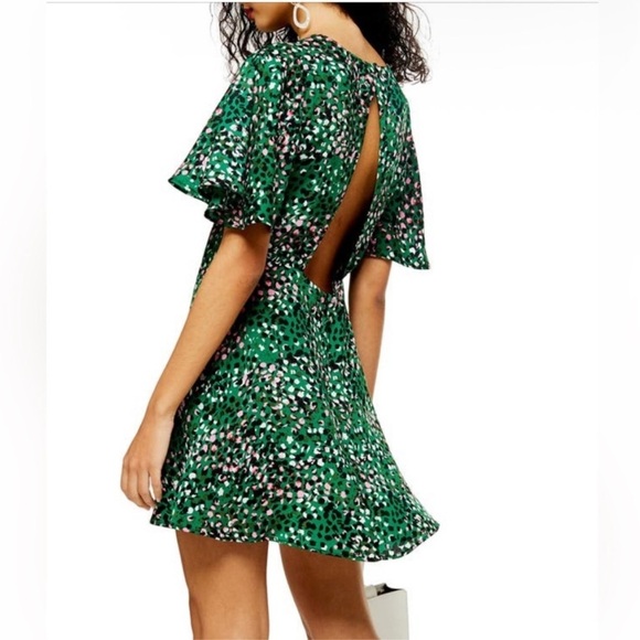 Topshop Animal Print Satin Open Back Green Flutter Sleeve Mini Dress Size 2 - Picture 1 of 16